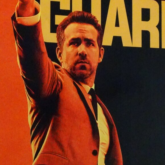 THE HITMAN'S BODYGUARD - MOVIE POSTER WITH RYAN REYNOLDS (AS THE BODYGUARD) - Picture 6 of 6